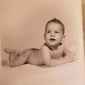 3/7a UNLISTED Closet Clearout.  As Seen Desc In Live Show. You Are Not Alone 🦩